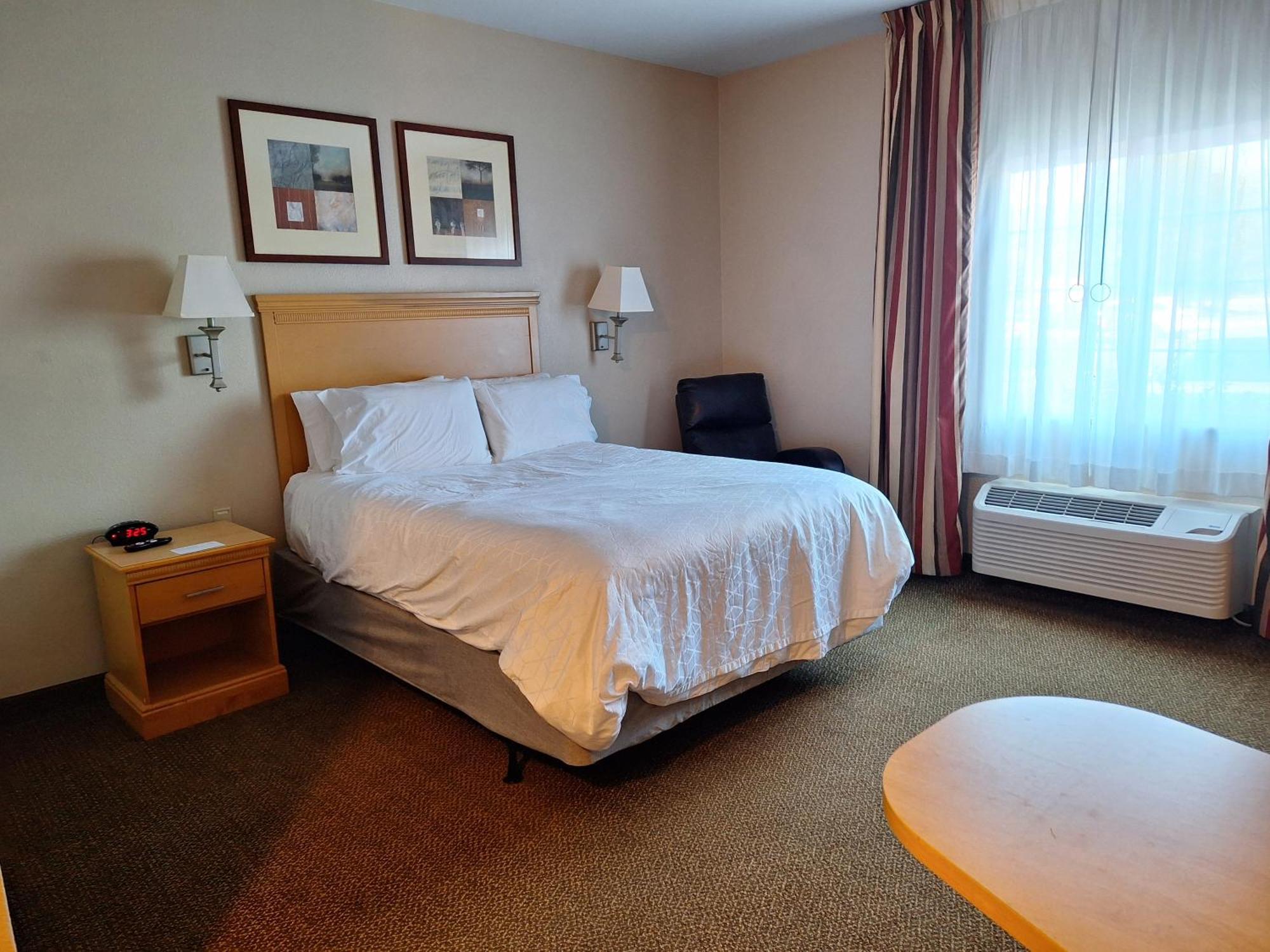 Candlewood Suites Junction City - Ft. Riley By Ihg Exterior photo
