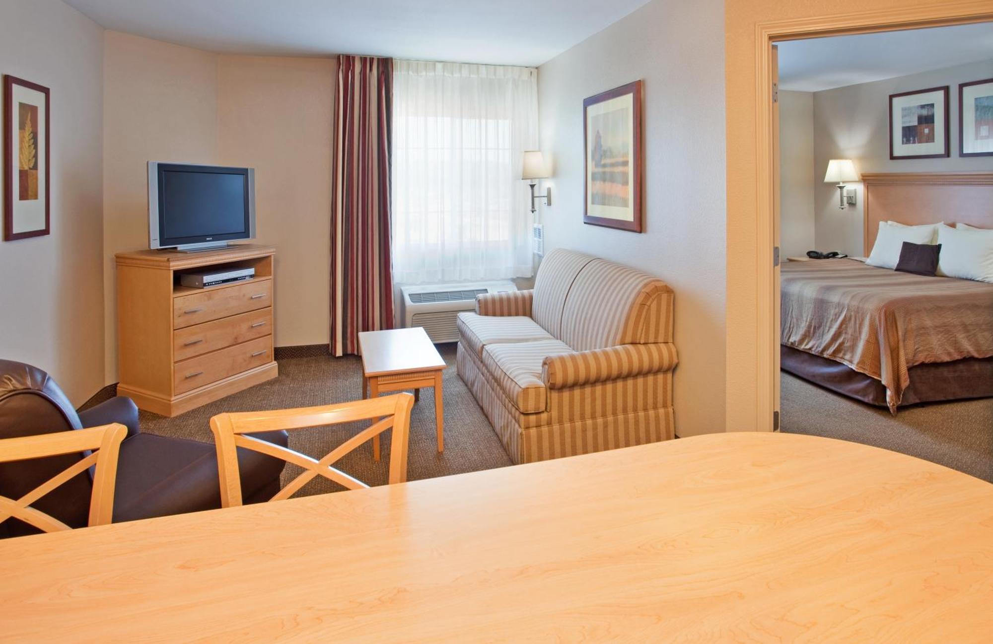 Candlewood Suites Junction City - Ft. Riley By Ihg Exterior photo