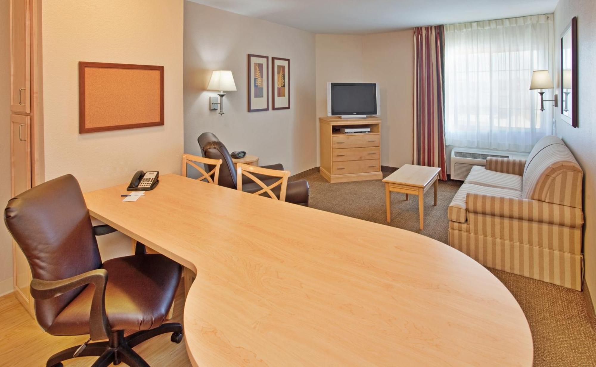 Candlewood Suites Junction City - Ft. Riley By Ihg Exterior photo